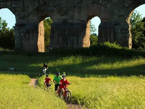 Appian Way, Catacombs & Aqueducts by E-Bike with Hotel-Area Shuttle, photo 2