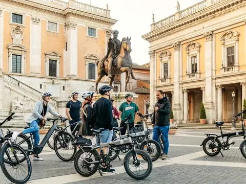 Sunrise E-Bike Tour with Italian Breakfast, photo 4