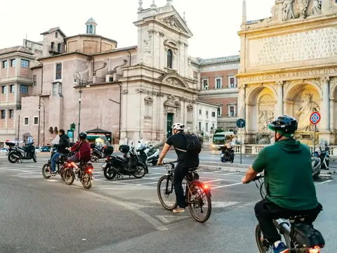 Sunrise E-Bike Tour with Italian Breakfast, photo 5